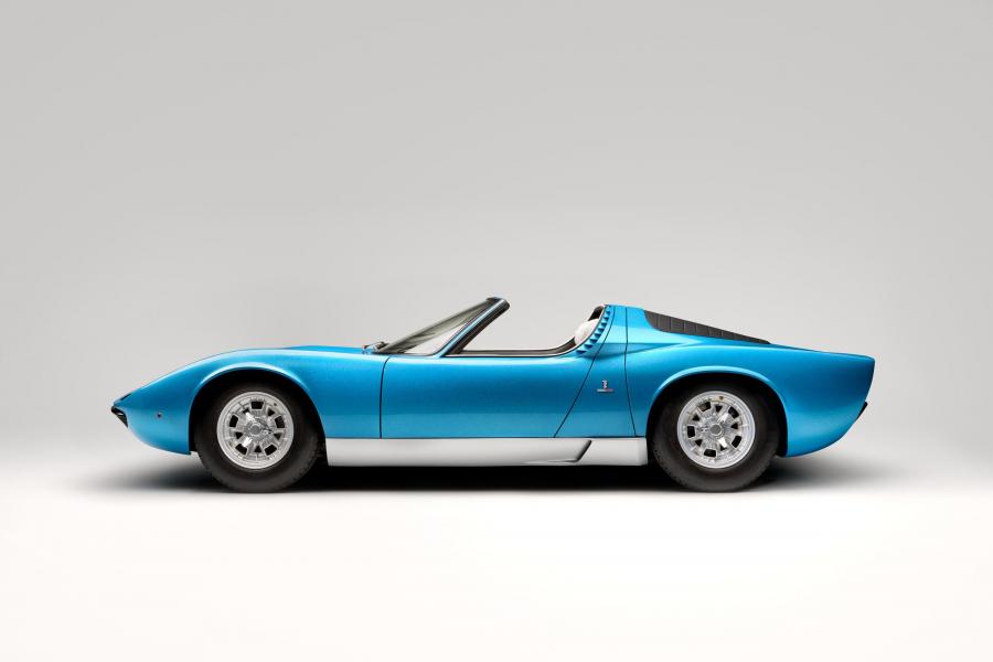  Lamborghini Miura Roadster 1968 года  (фото 1 из 36)